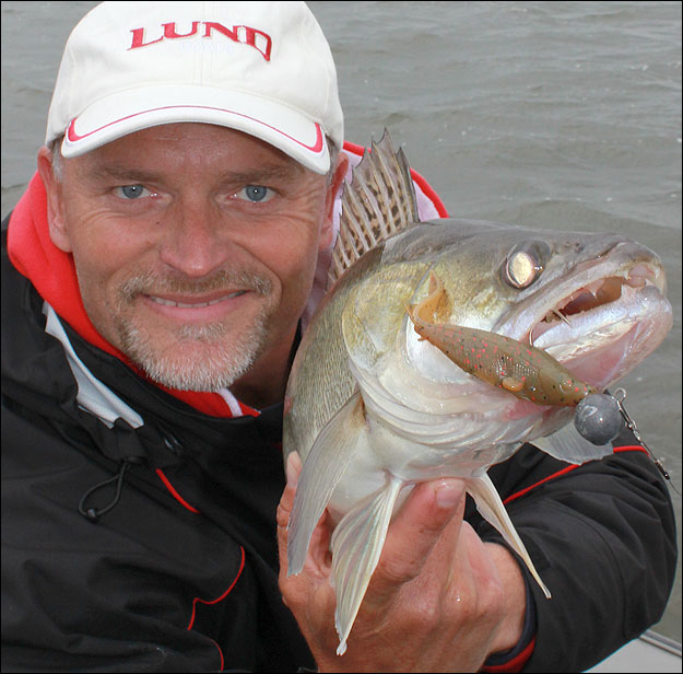 Fransuz porno filmlar Mark Dorsel Fucks faqat yalangoch eshak miltillaydi